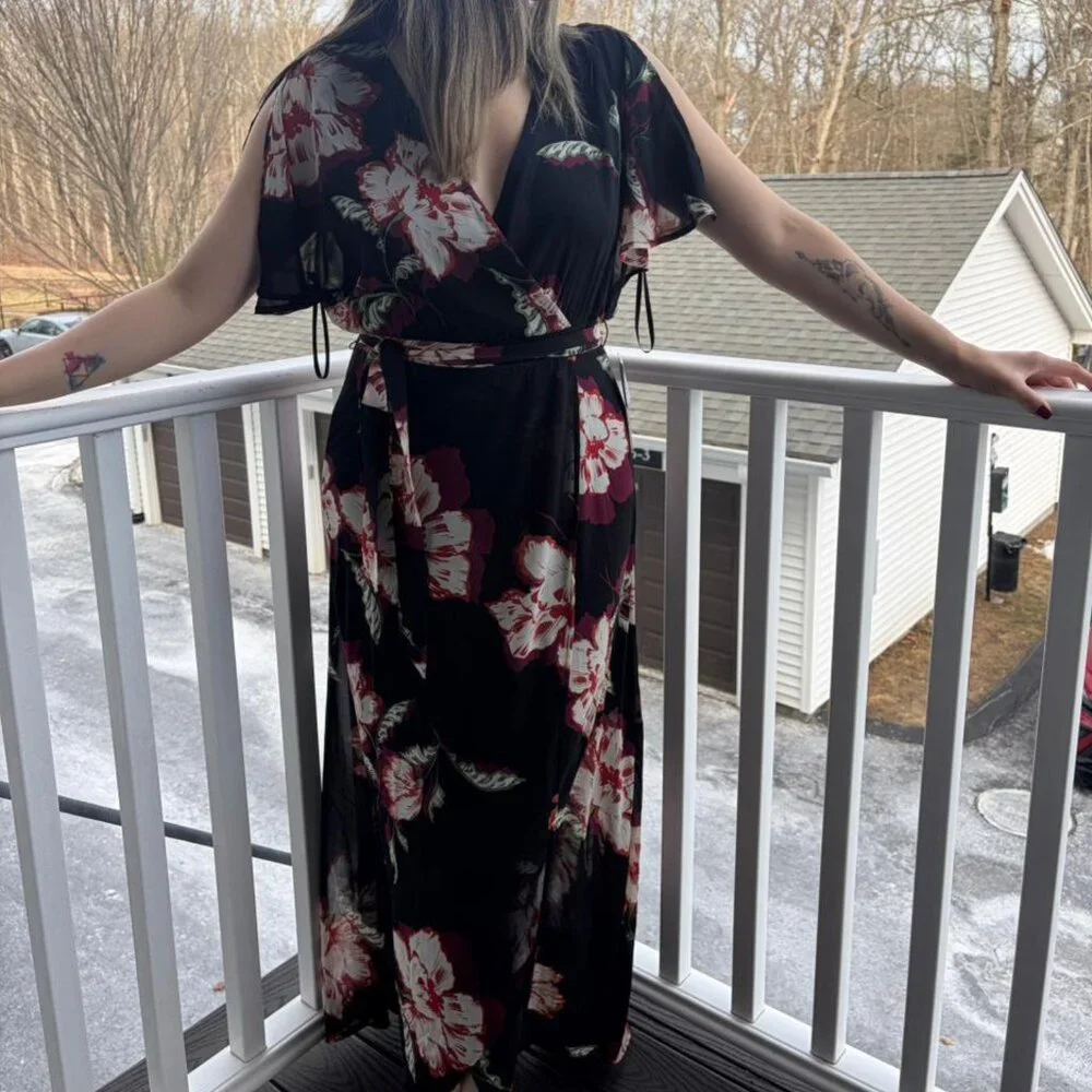 Luxology Floral Wrap Maxi Dress – Size 12 – Black Red White – NWT - Picture 1 of 8
